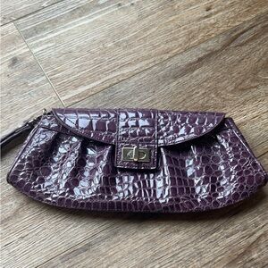 Purple clutch
